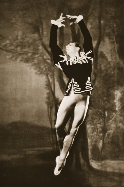 Andre Eglevsky in Schwanensee, aus Grand Ballet de Monte-Carlo, 1949 von French Photographer